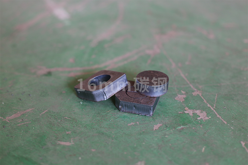 钣金加工.jpg 钣金加工.jpg